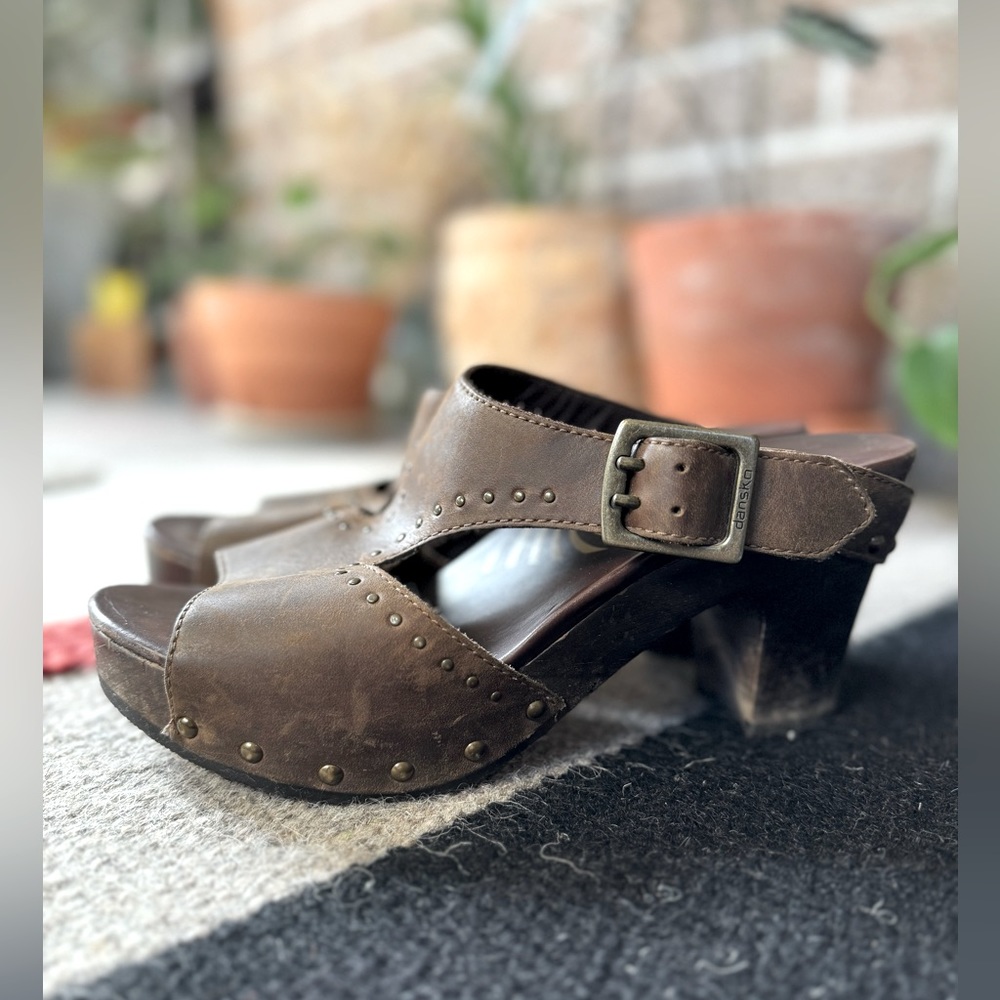 Dansko Ripley Crazy Horse sandals, size 38